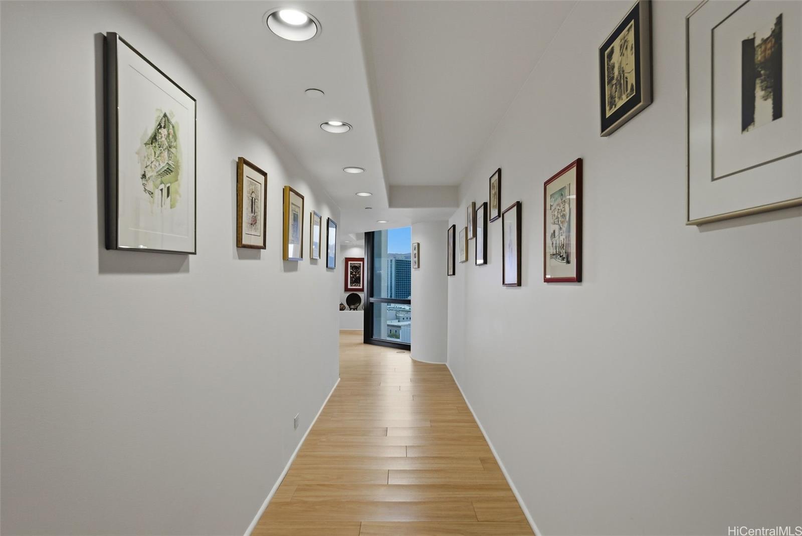 66 Queen Street Honolulu - Rental - photo 19 of 24