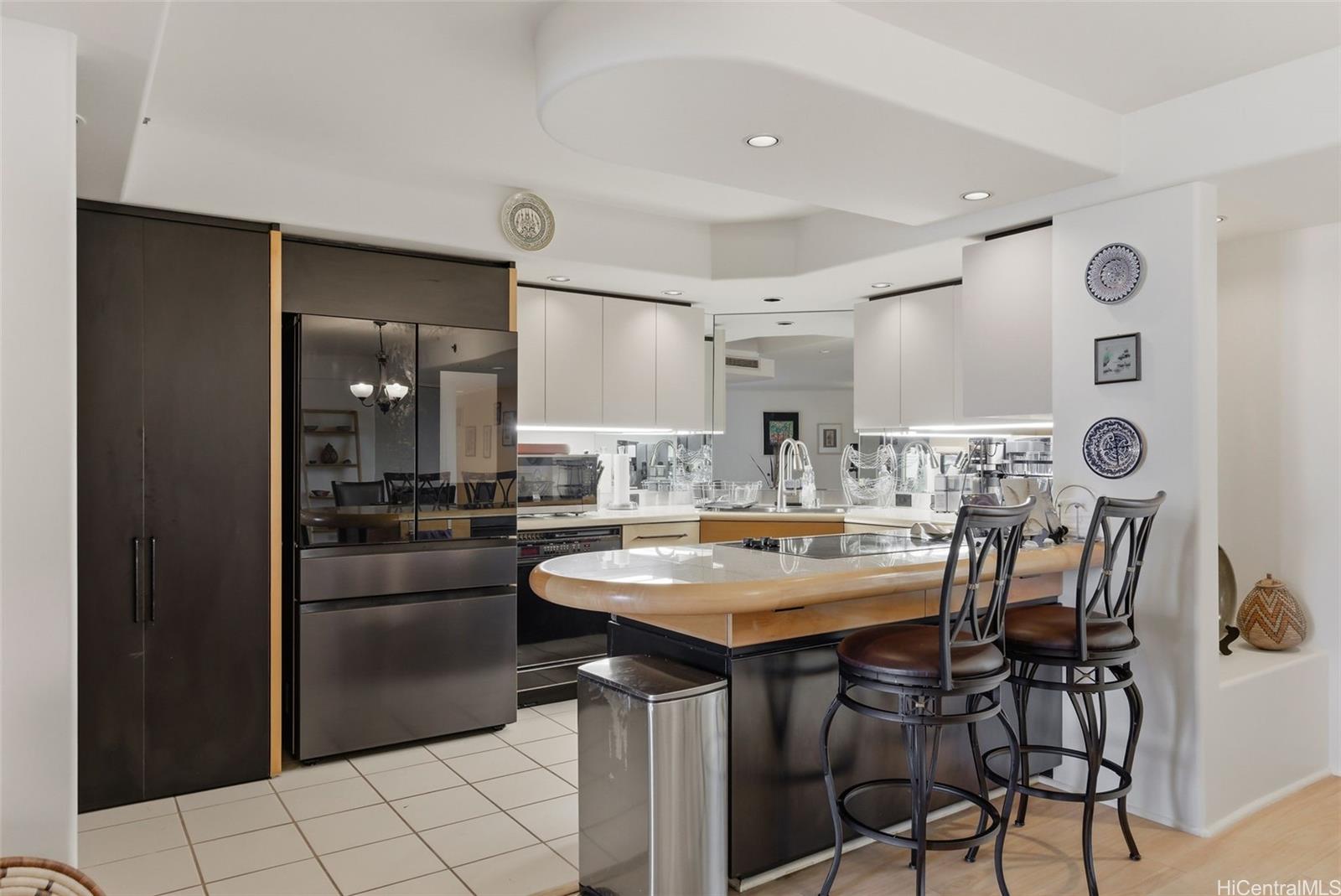 66 Queen Street Honolulu - Rental - photo 6 of 24