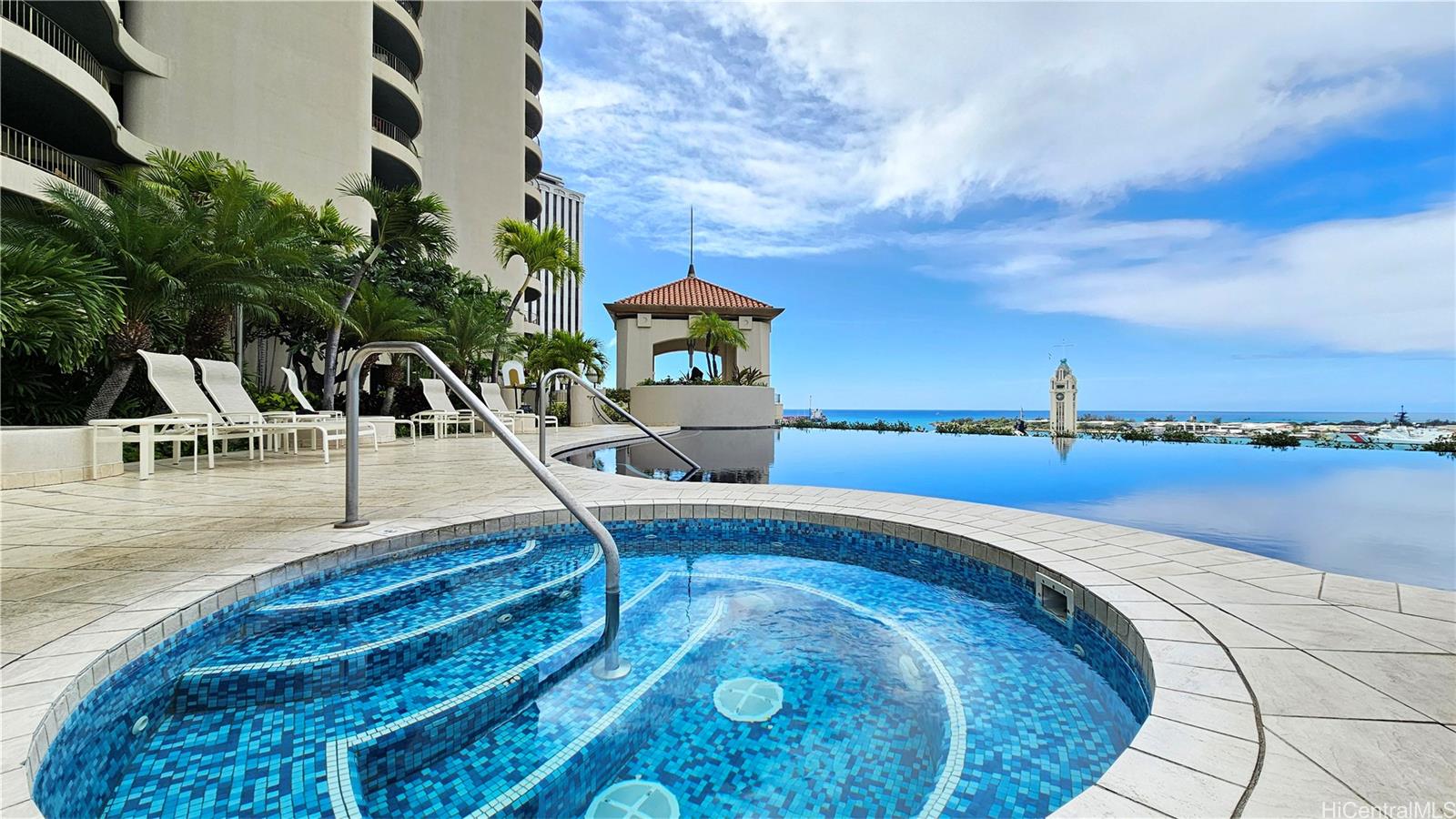 Harbor Court condo # 1703, Honolulu, Hawaii - photo 18 of 25