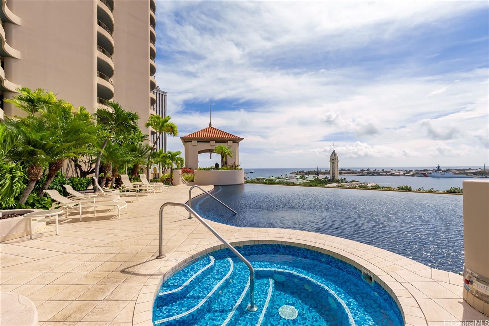 Harbor Court condo # 1903, Honolulu, Hawaii - photo 17 of 25