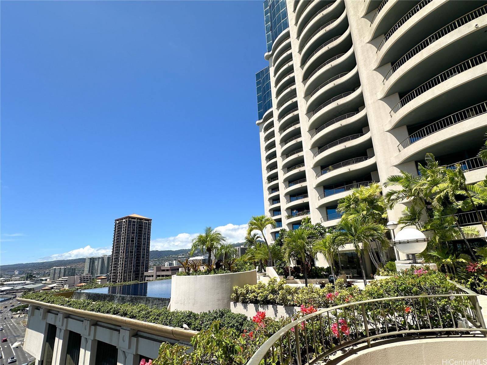 Harbor Court condo # 2103, Honolulu, Hawaii - photo 23 of 25