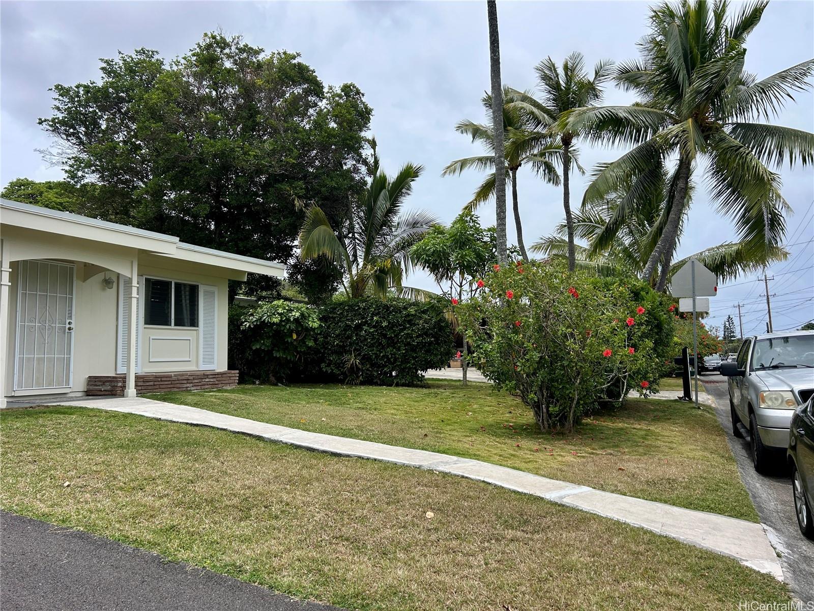 661  Iliaina Street Kalaheo Hillside, Kailua home - photo 2 of 25