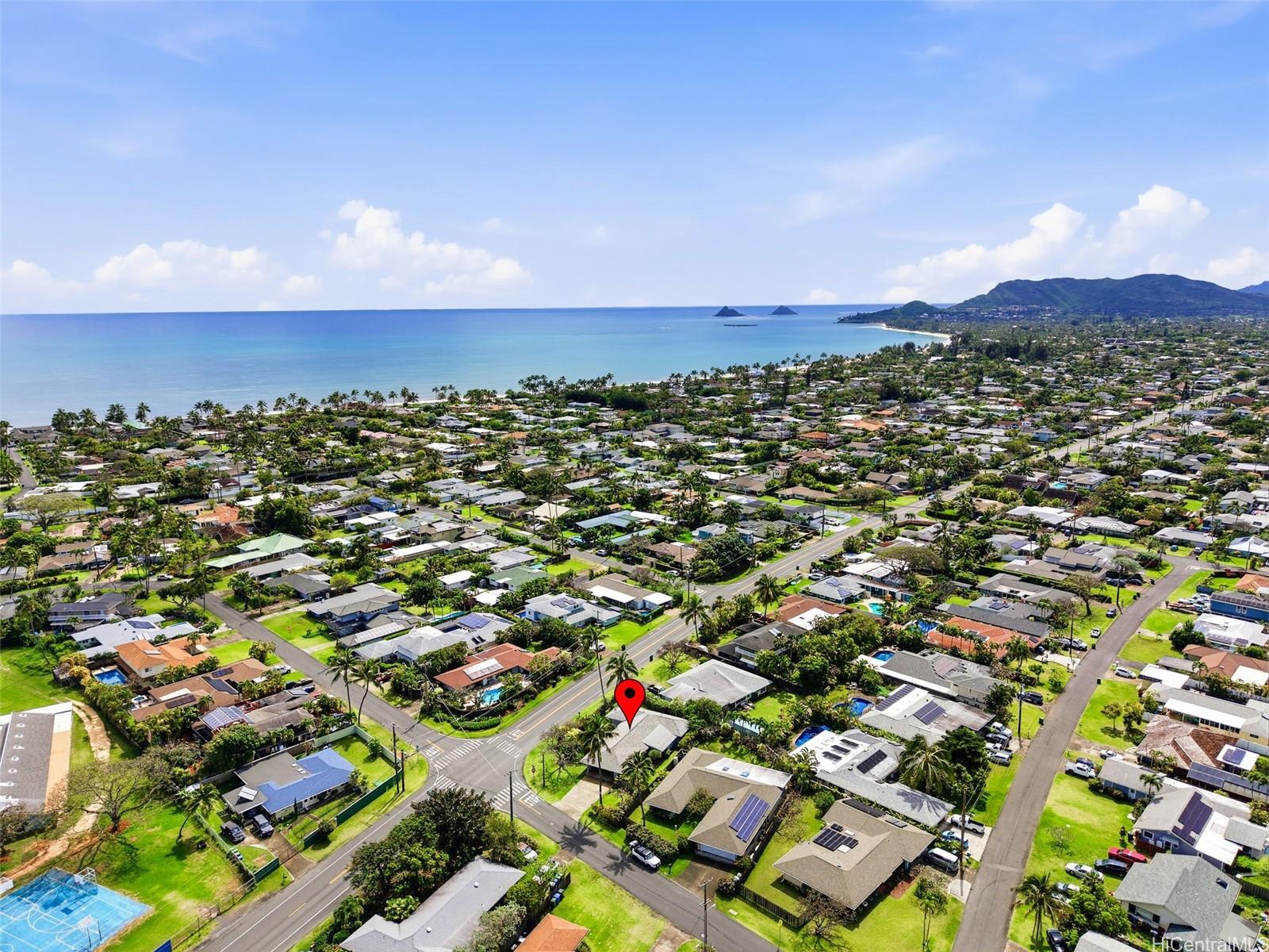 661  Kainalu Drive Kalama Tract, Kailua home - photo 3 of 25