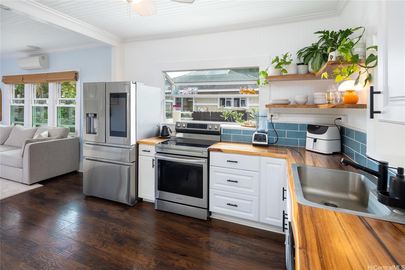 66-131  Nalimu Road Haleiwa, North Shore home - photo 8 of 25