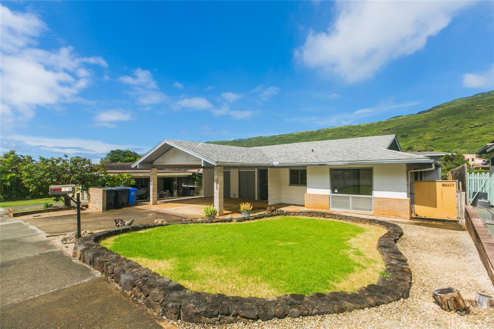 662  Hahaione Street Hahaione-lower, Hawaii Kai home - photo 2 of 25