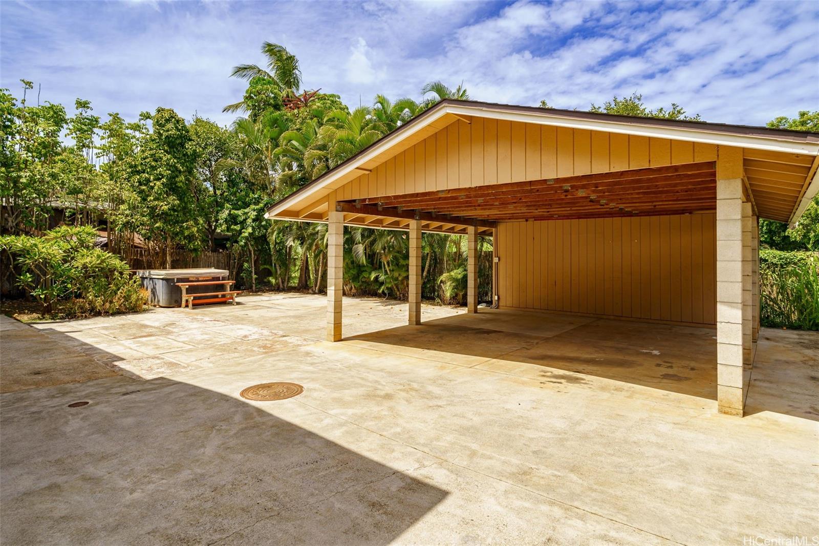 66-397  Waialua Beach Road Waialua, North Shore home - photo 22 of 25