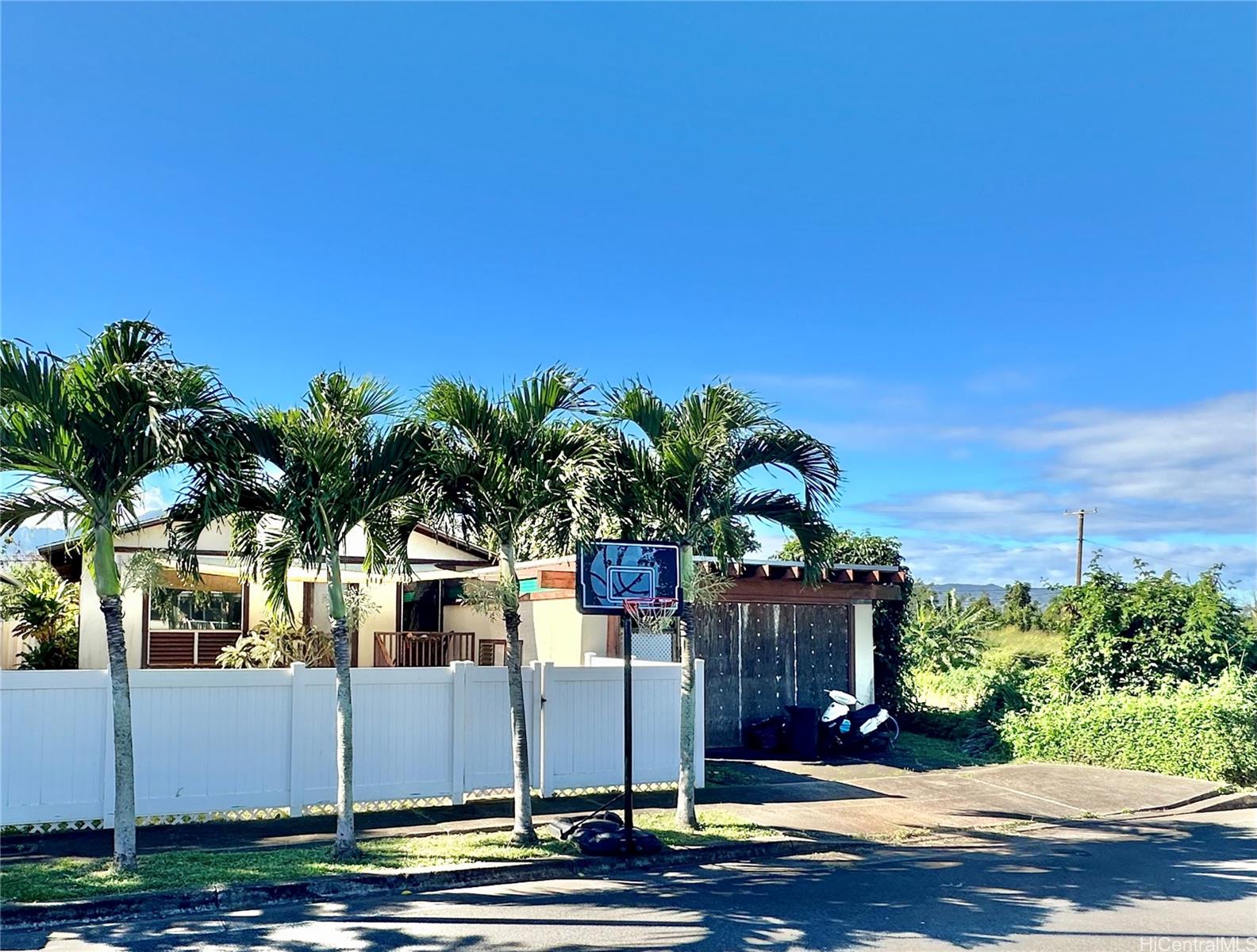 66-465  Kilioe Place Haleiwa,  home - photo 1 of 13