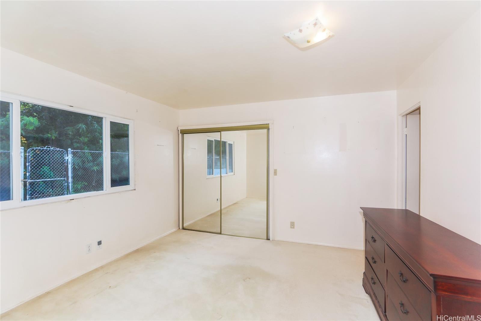 665  Hahaione Street Hahaione-lower, Hawaii Kai home - photo 12 of 22