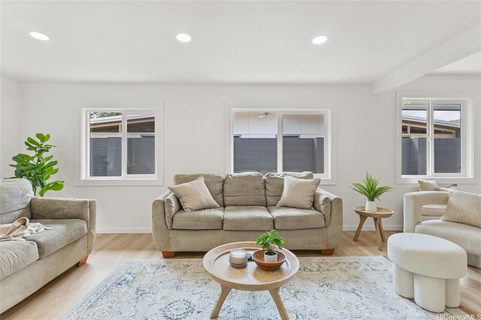 665  Hahaione Street Hahaione-lower, Hawaii Kai home - photo 14 of 25