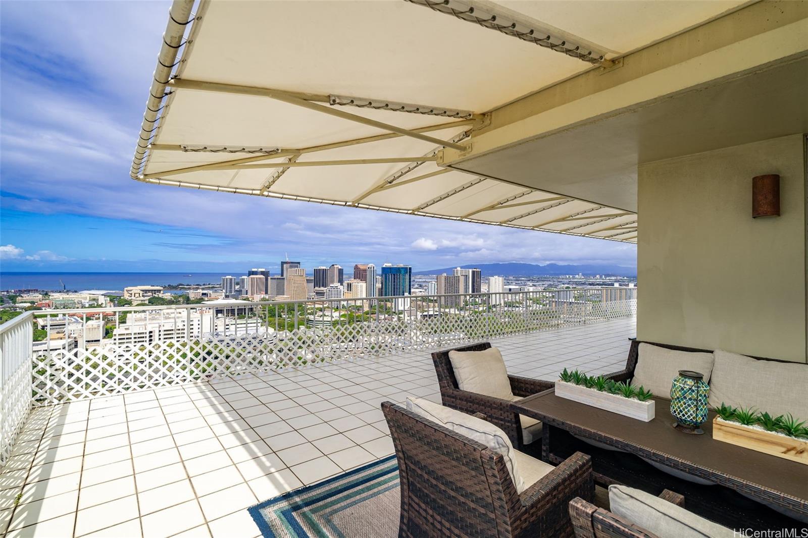 Ka Hale Moi condo # PH B, Honolulu, Hawaii - photo 4 of 24