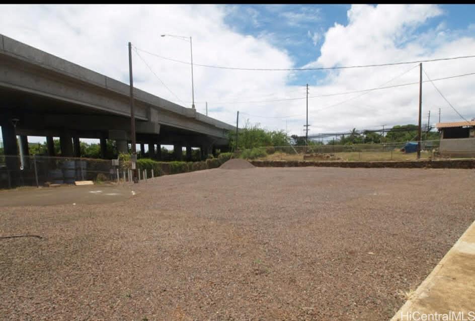 667 Kamehameha Hwy Pearl City - Rental - photo 11 of 15