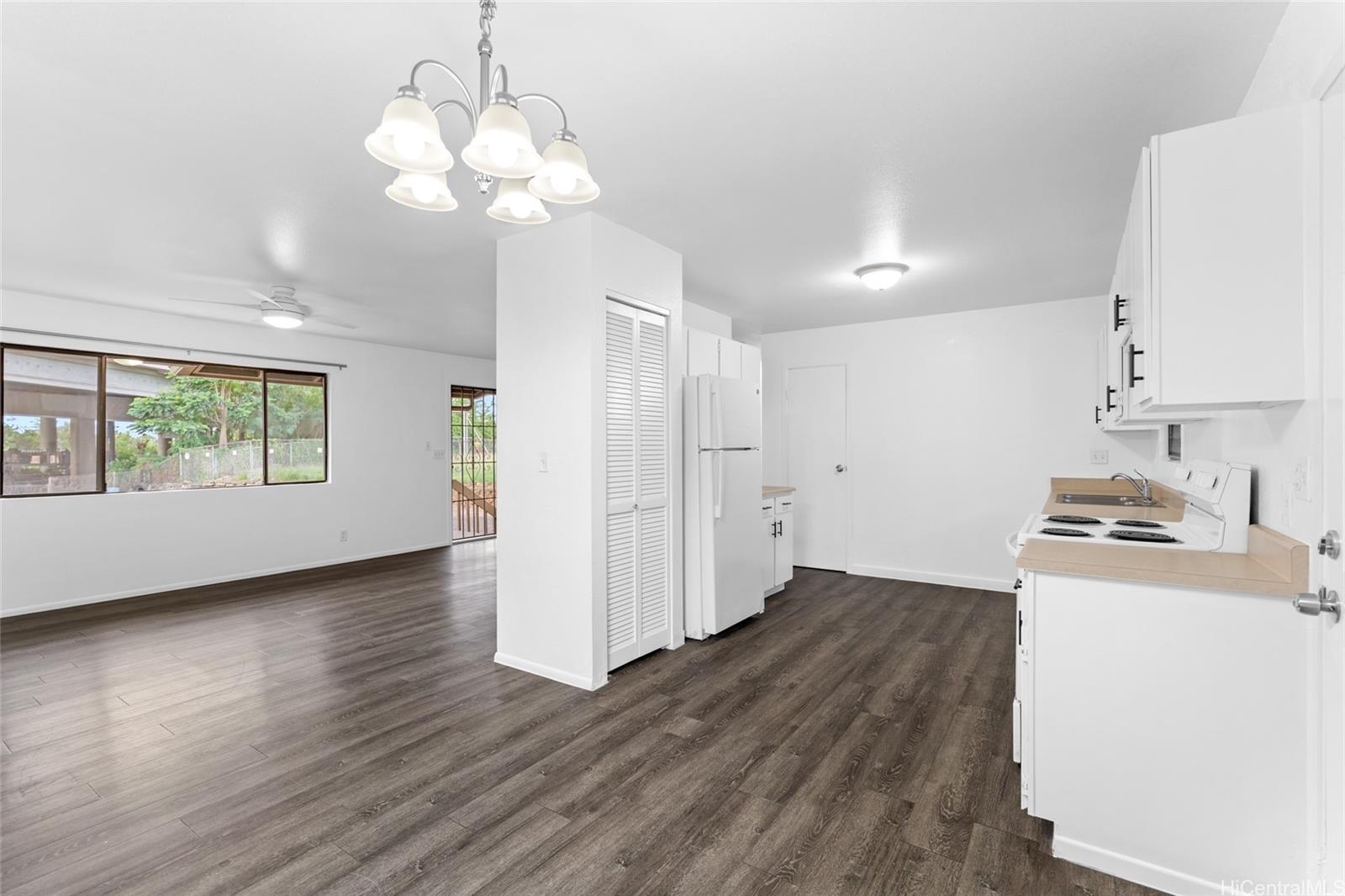 667 Kamehameha Hwy Pearl City - Rental - photo 13 of 15