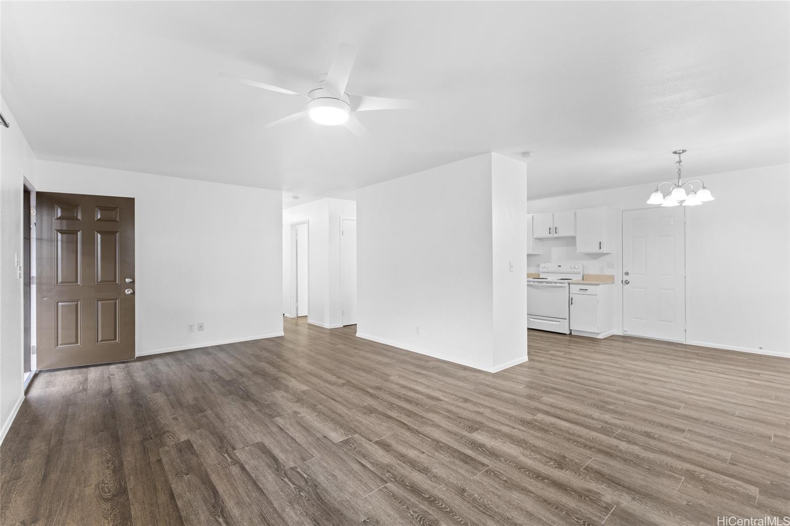 667 Kamehameha Hwy Pearl City - Rental - photo 3 of 20