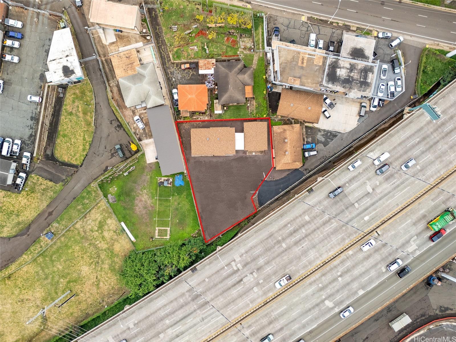 667 Kamehameha Hwy Pearl City - Rental - photo 4 of 15