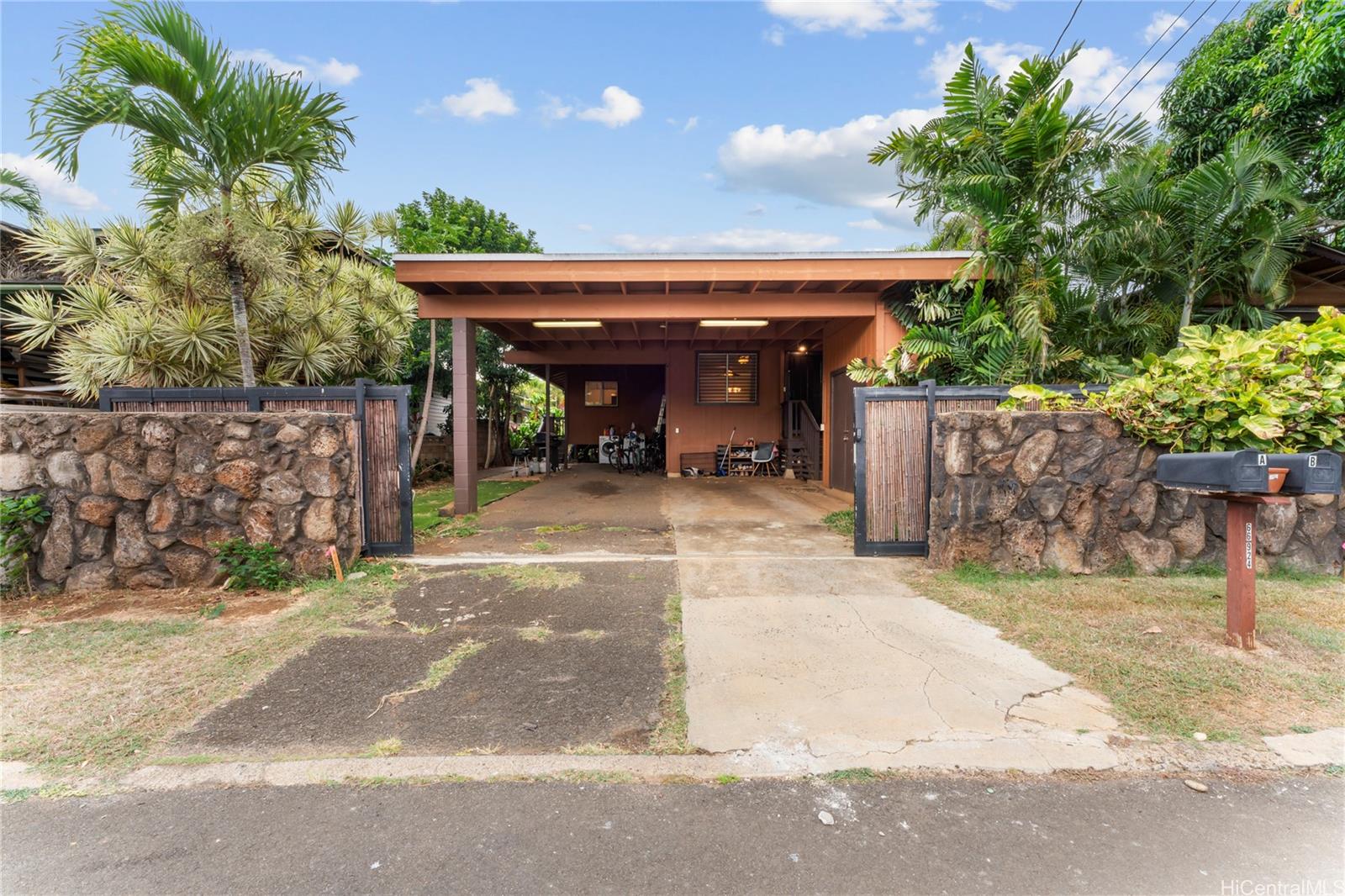 66-924  Kamakahala Street Paalaakai, North Shore home - photo 6 of 24