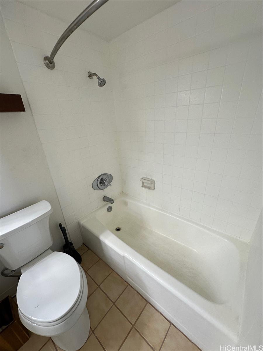 Ka Hale Moi condo # 808, Honolulu, Hawaii - photo 10 of 12