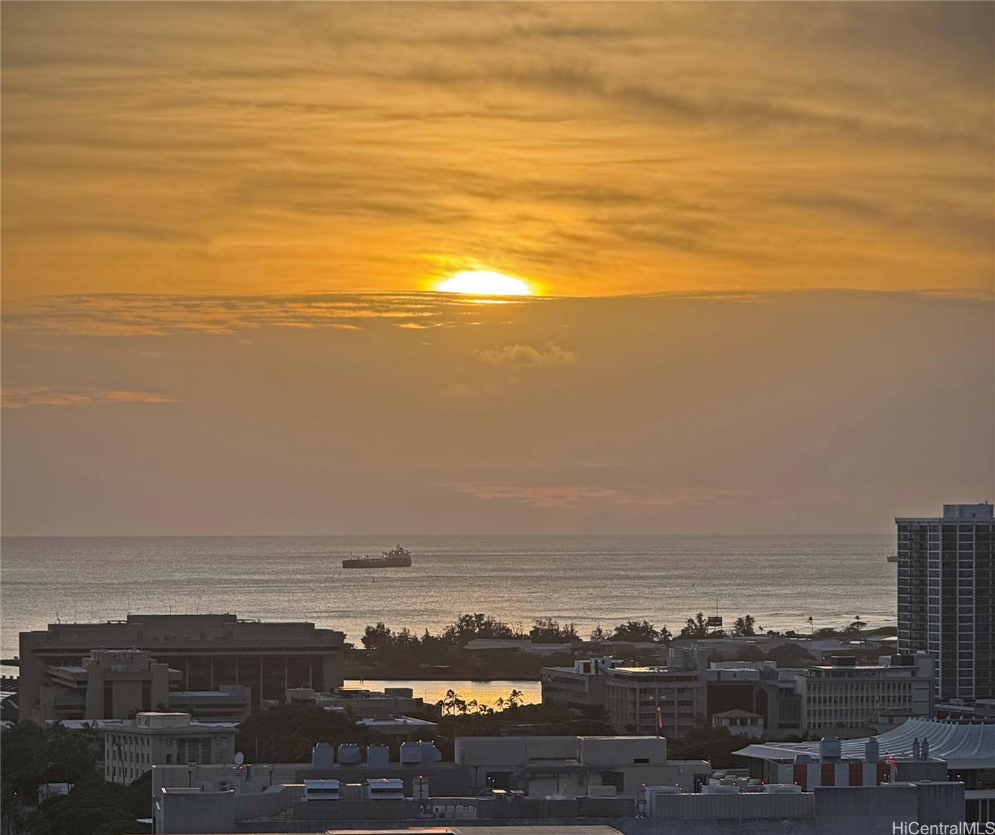 Ka Hale Moi condo # II703, Honolulu, Hawaii - photo 17 of 18