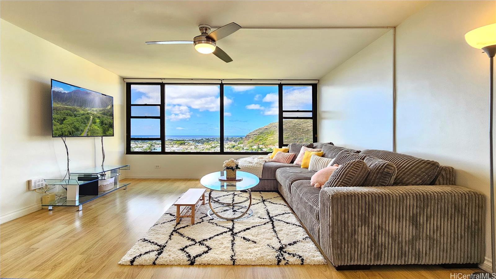 Heritage House Hawaii-Kai condo # 1204, Honolulu, Hawaii - photo 4 of 24