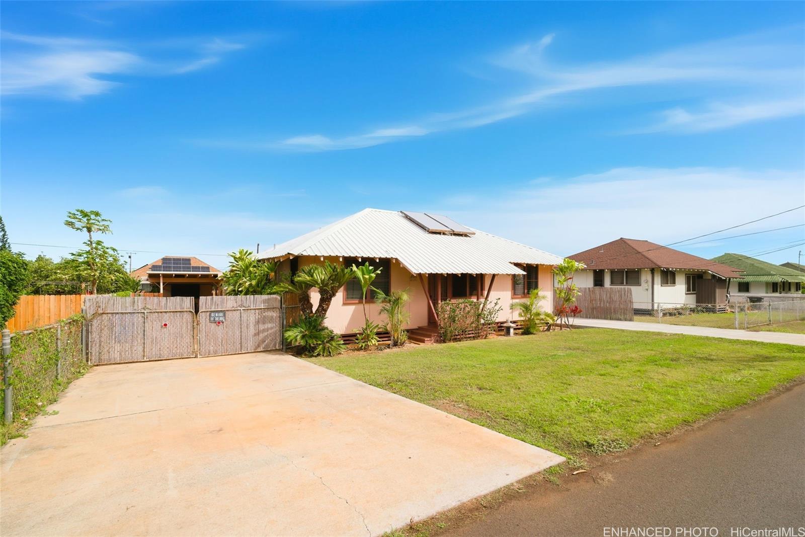 67-195  Kanoulu Street Waialua, North Shore home - photo 2 of 25