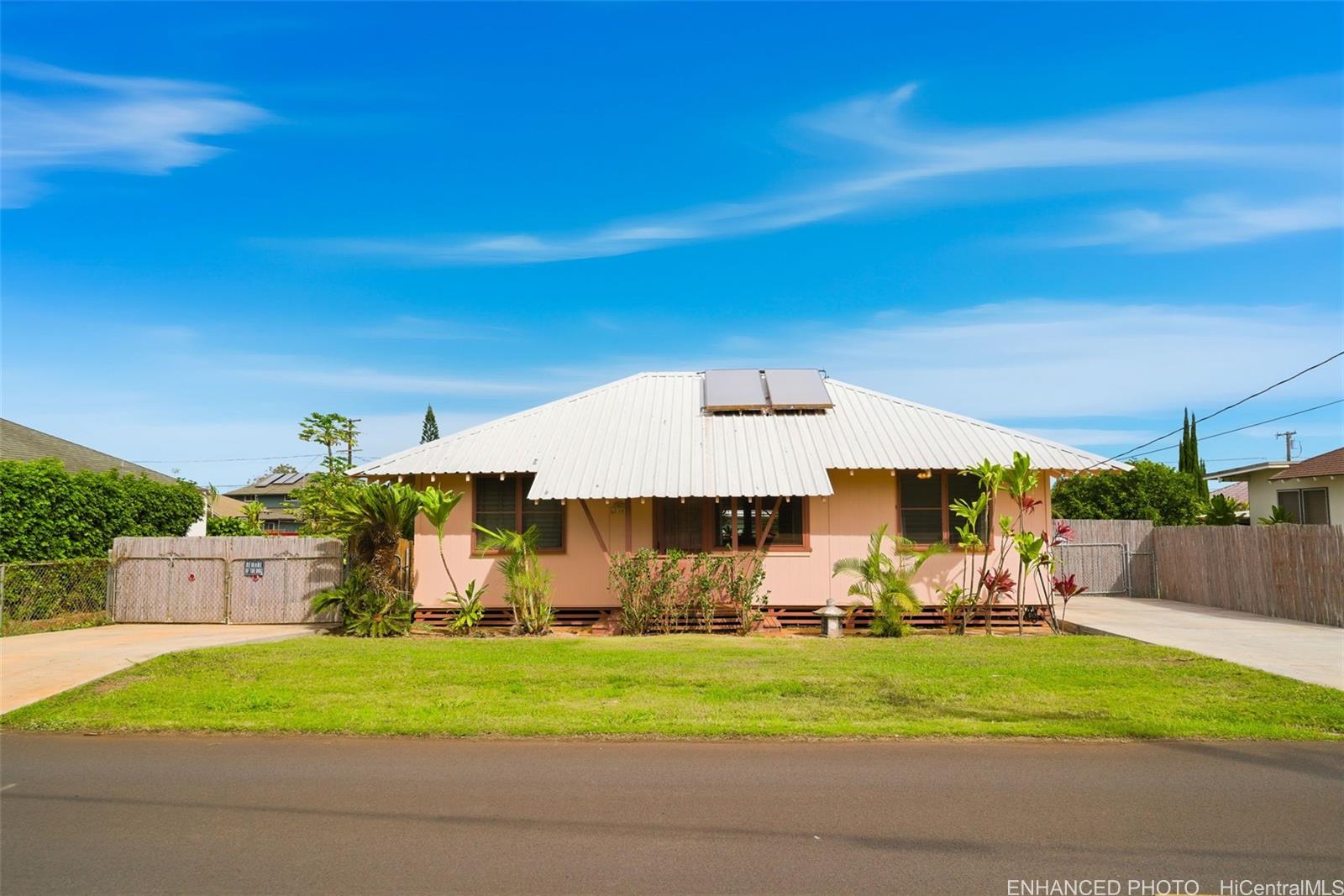 67-195  Kanoulu Street Waialua, North Shore home - photo 3 of 25