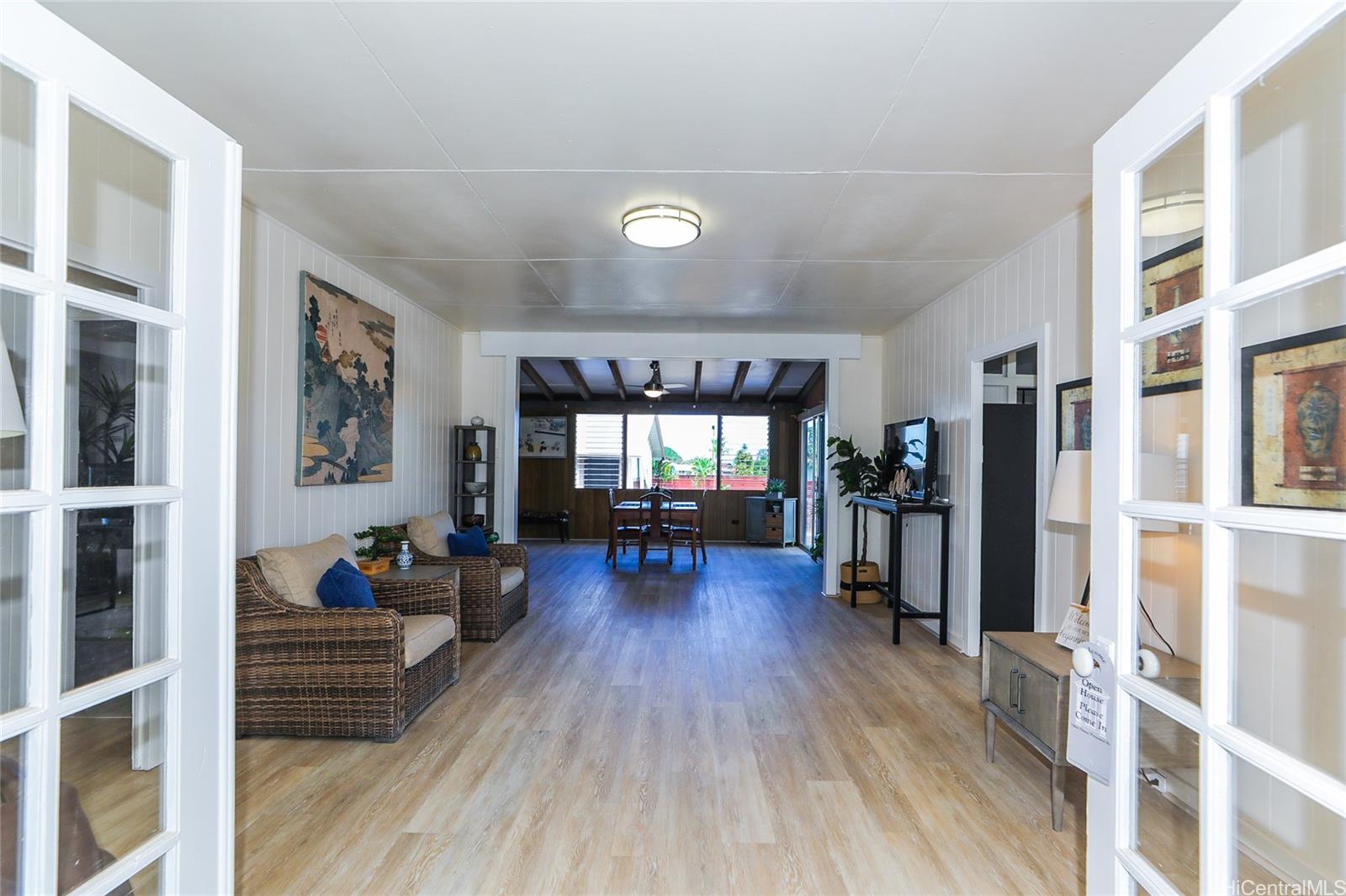 67-197  Kanoulu Street Waialua, North Shore home - photo 3 of 24