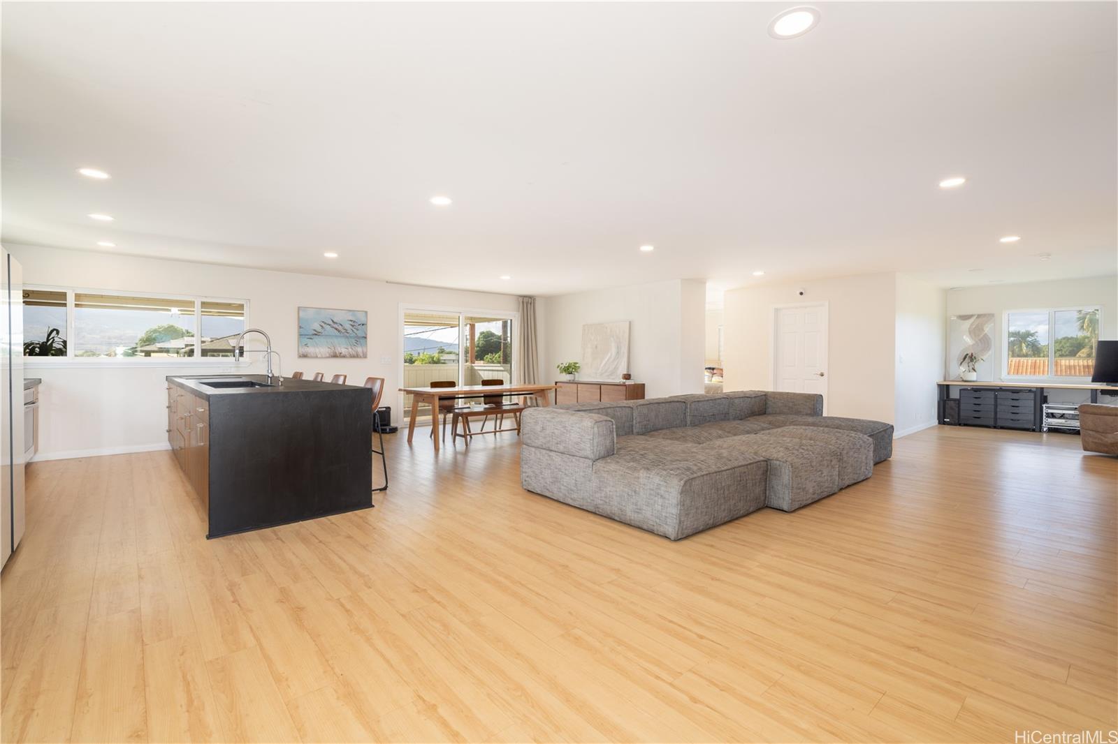 67-203  Kukea Circle Waialua, North Shore home - photo 8 of 23