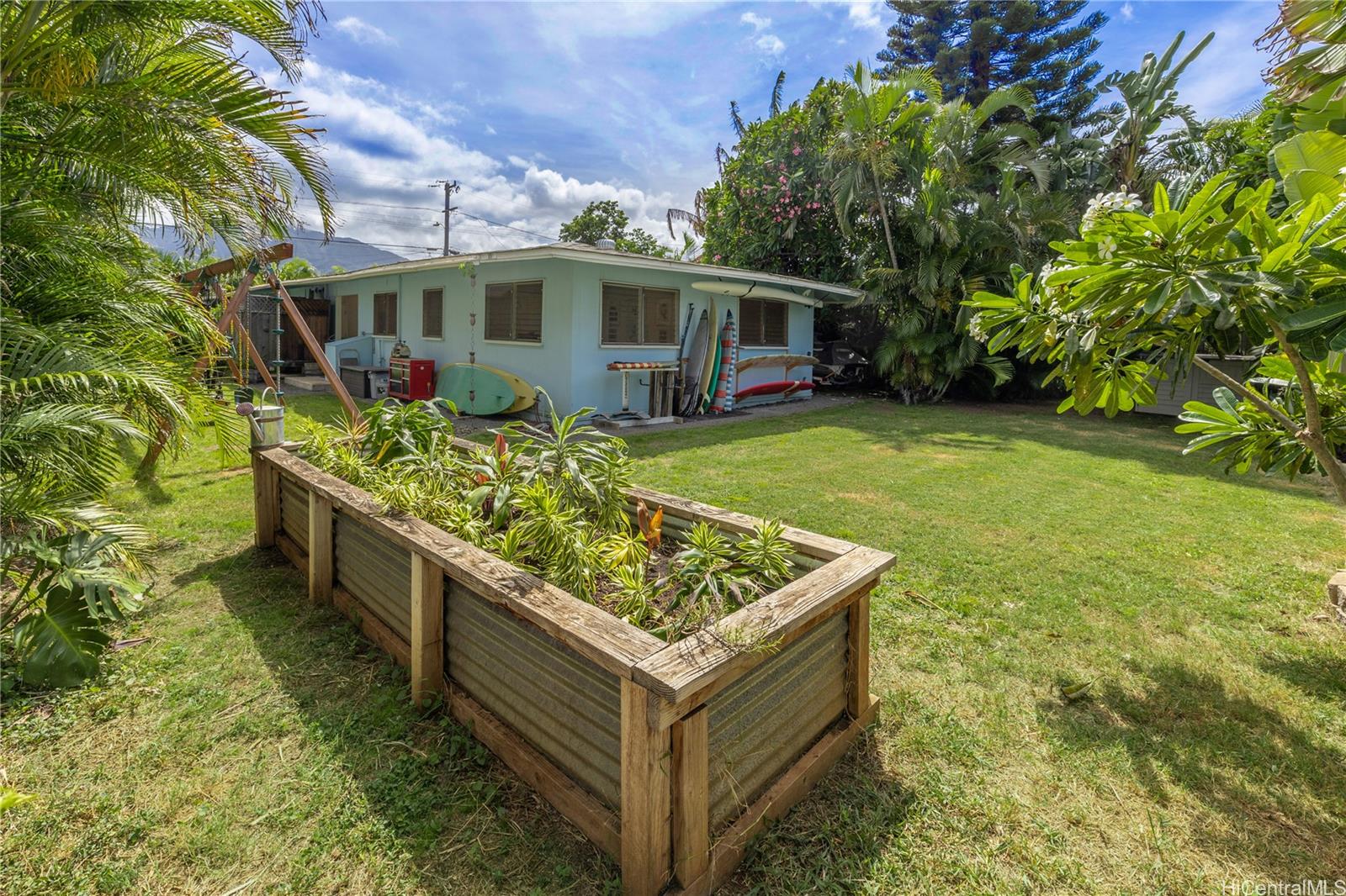 67-253  Kiapoko St Waialua, North Shore home - photo 2 of 25