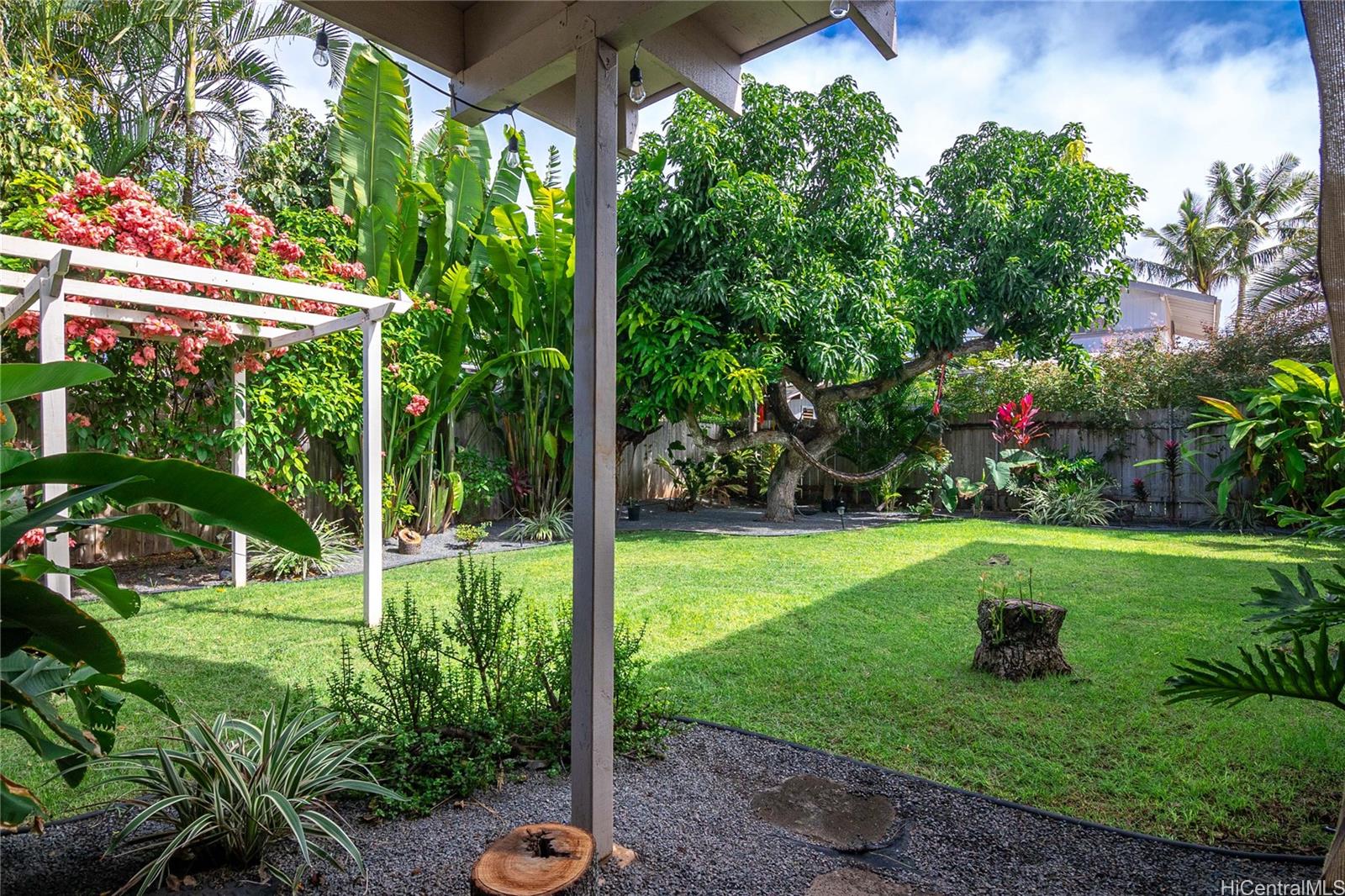 67-273  Kiapoko Street Waialua, North Shore home - photo 2 of 23