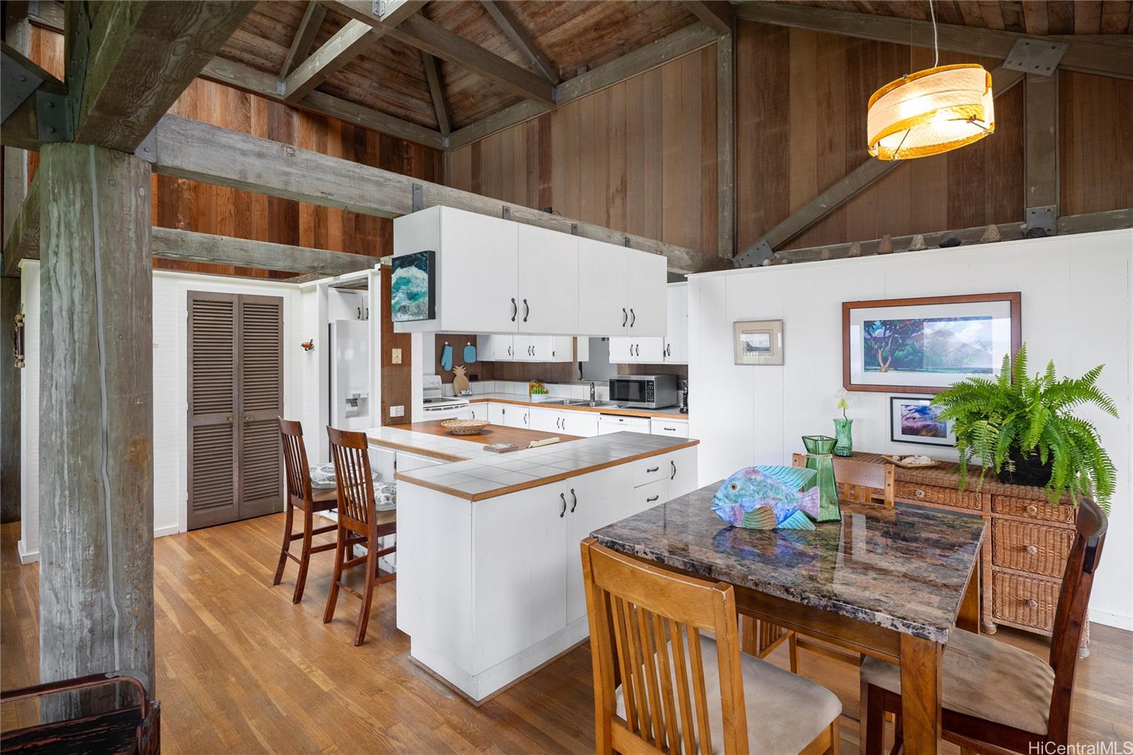 67-421  Waialua Beach Road Waialua, North Shore home - photo 8 of 25