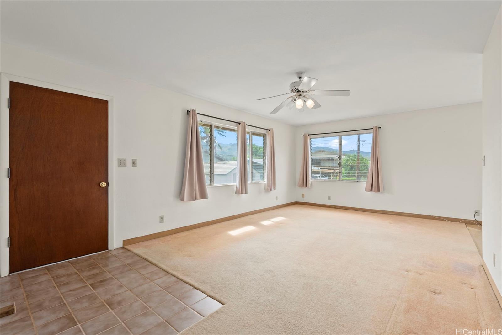 67-446  Kioe Street Waialua, North Shore home - photo 6 of 10