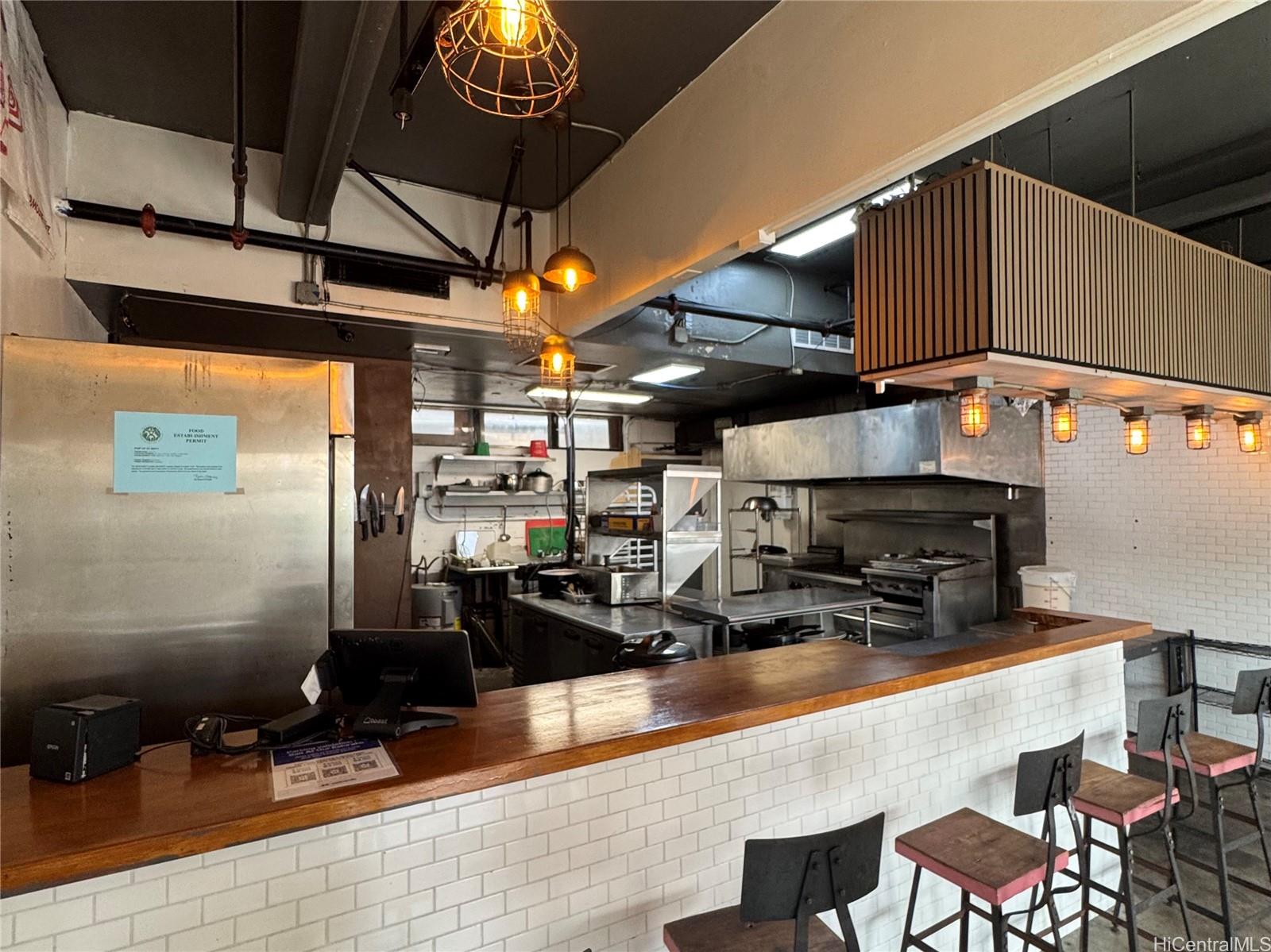 675 Auahi St Kakaako  - photo 17 of 20