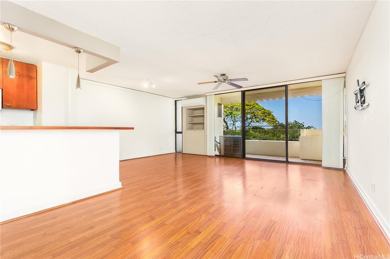 Naniwa Gardens condo # 102, Honolulu, Hawaii - photo 2 of 25