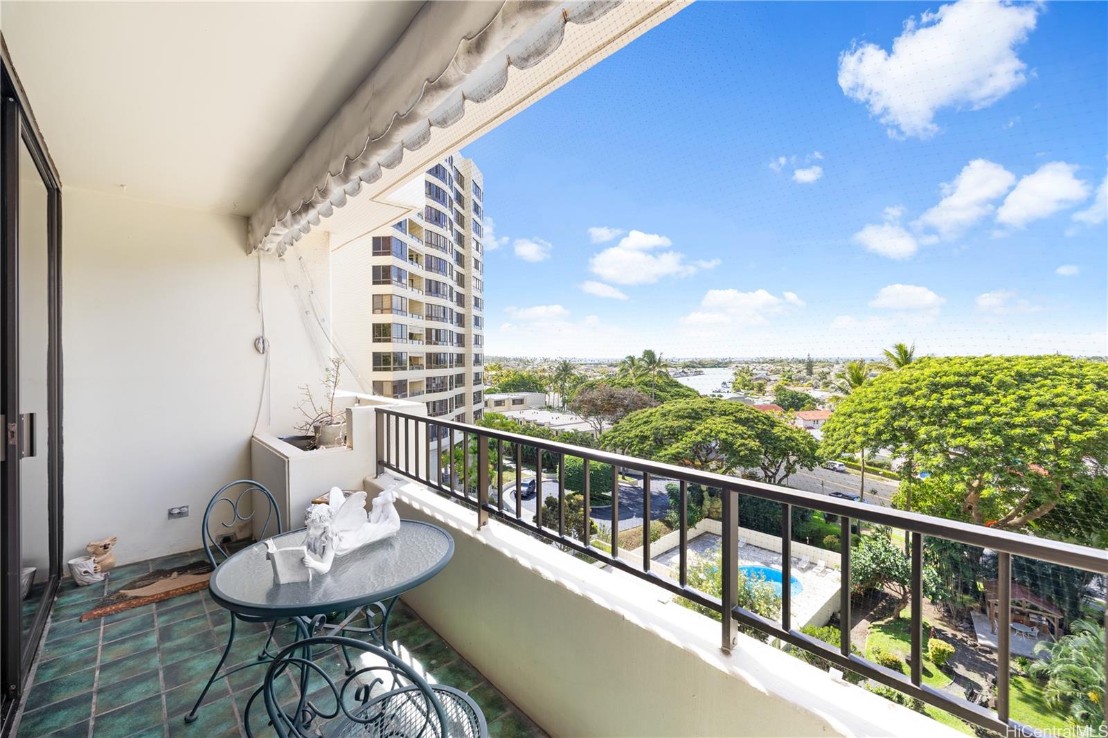 Naniwa Gardens condo # 505, Honolulu, Hawaii - photo 2 of 25