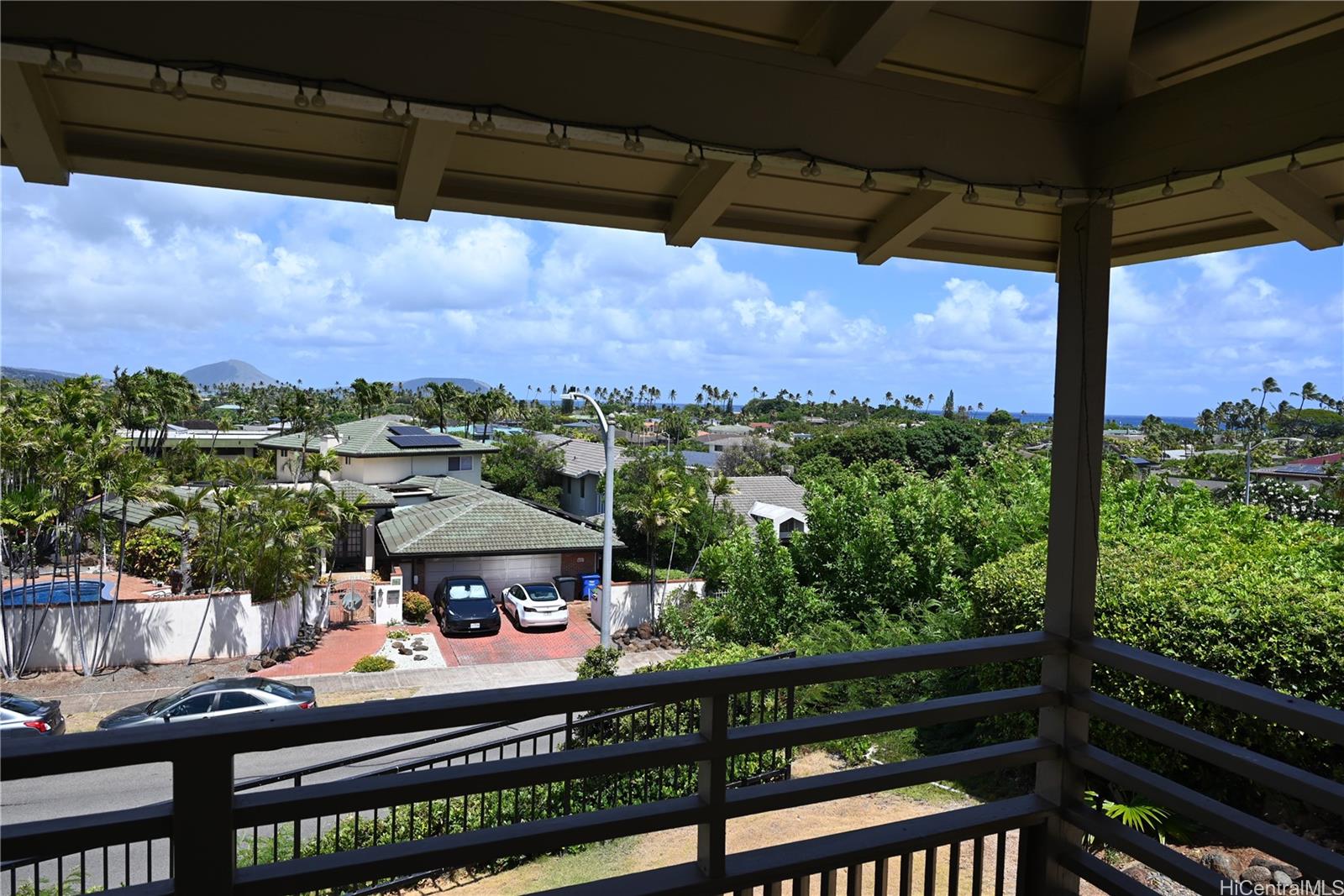 676  Elepaio Street Kahala Area, Diamond Head home - photo 10 of 25