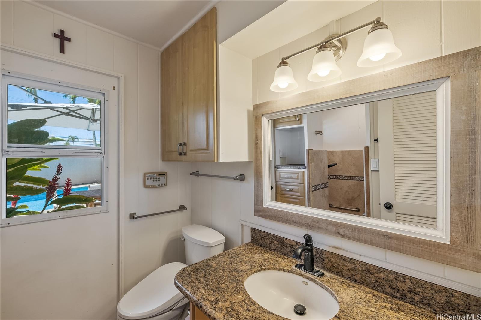 676  Mokapu Road Kaimalino, Kailua home - photo 15 of 21