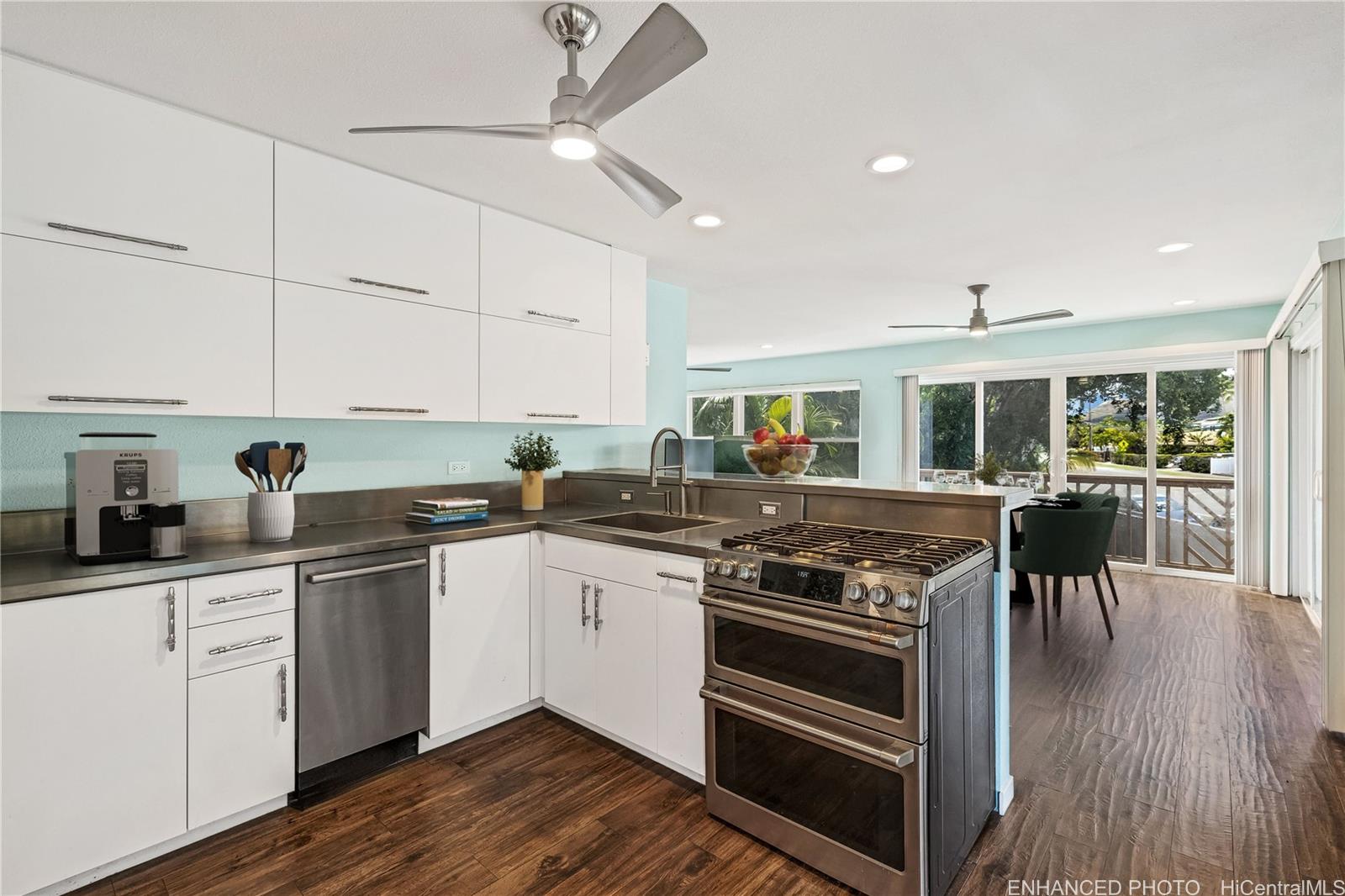 676  Mokapu Road Kaimalino, Kailua home - photo 17 of 21