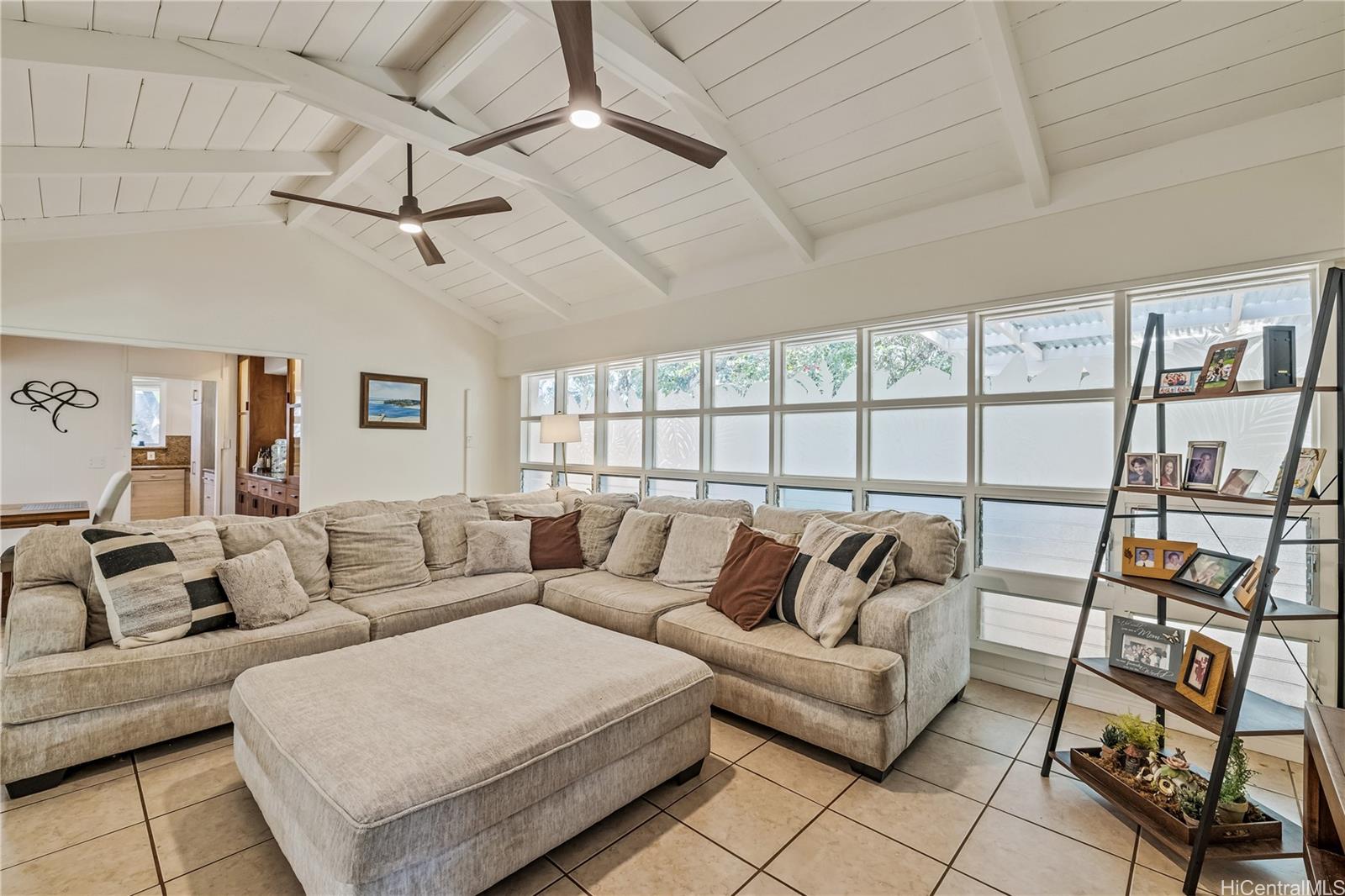 676  Mokapu Road Kaimalino, Kailua home - photo 7 of 21