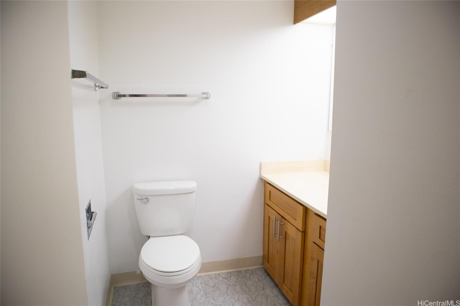 Plaza Hawaii Kai condo # 502, Honolulu, Hawaii - photo 7 of 14