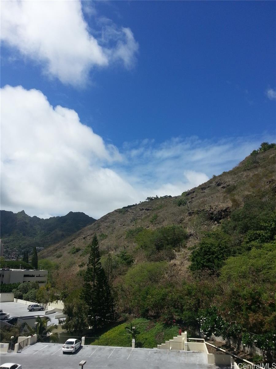 Plaza Hawaii Kai condo # 607, Honolulu, Hawaii - photo 2 of 13