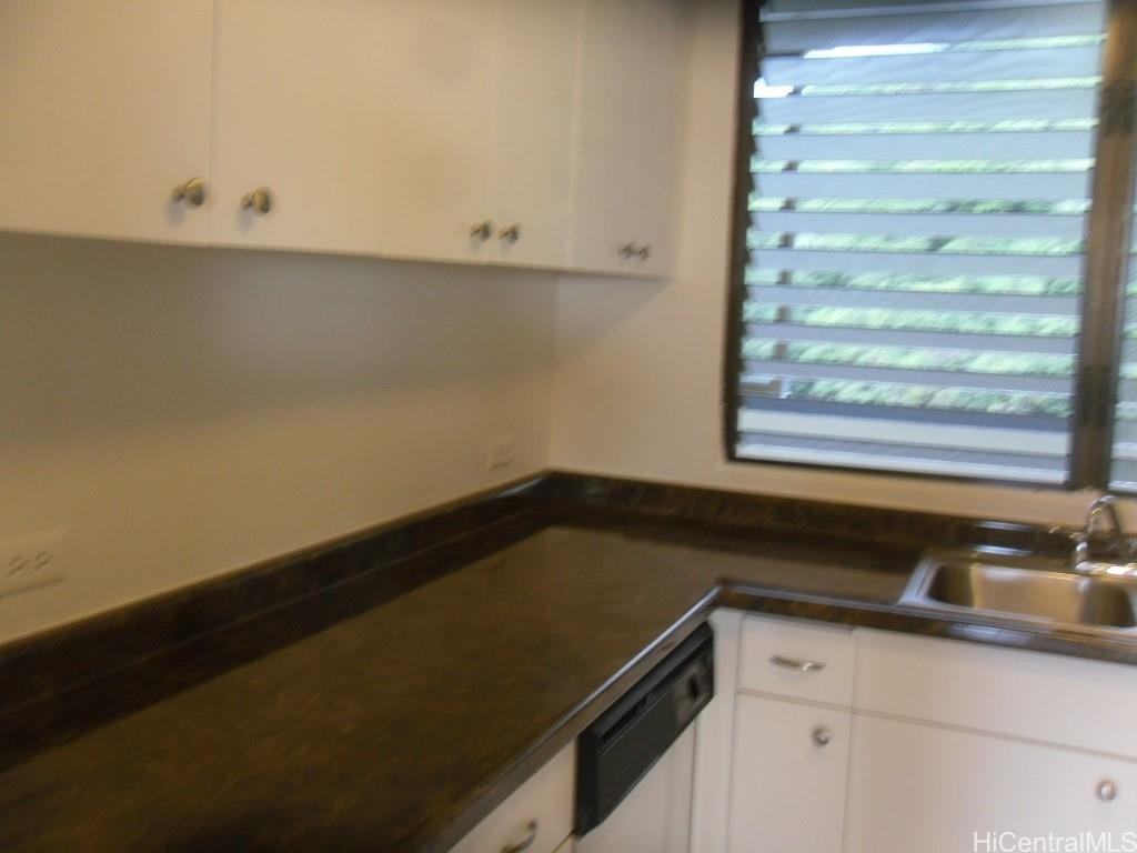 Plaza Hawaii Kai condo # 607, Honolulu, Hawaii - photo 10 of 13