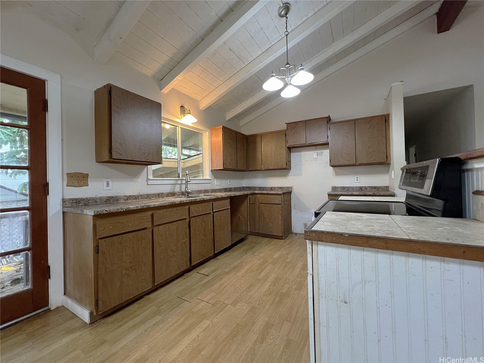 68-046  Apuhihi Street Waialua, North Shore home - photo 8 of 22