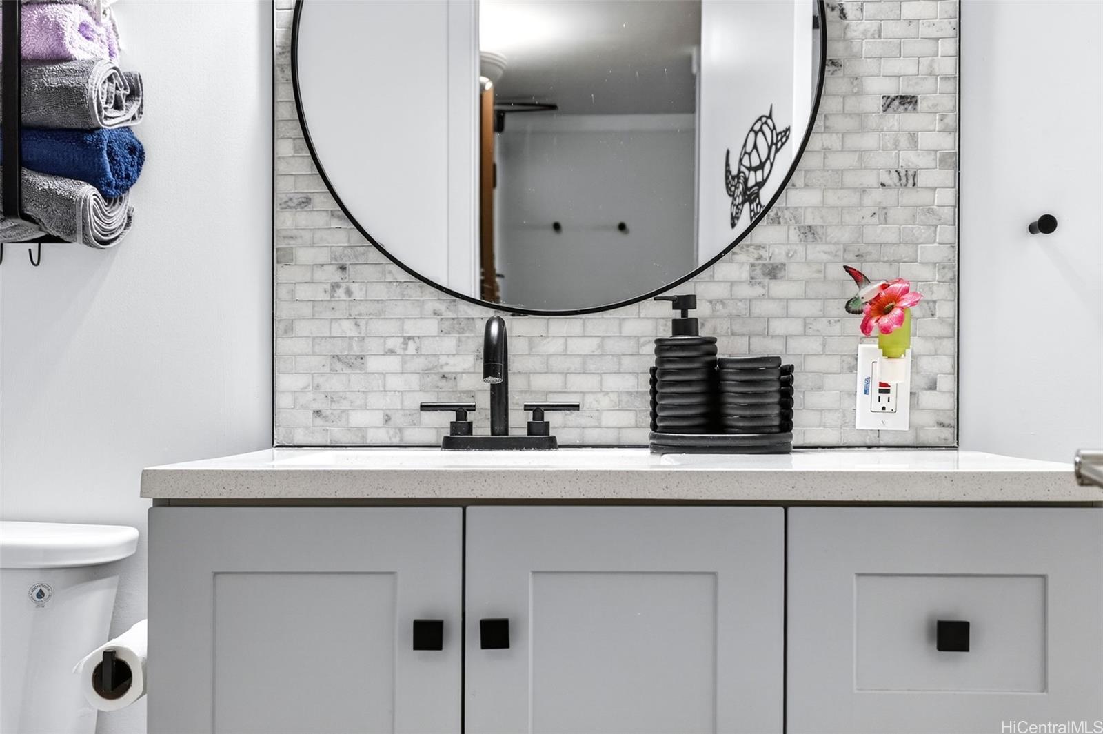 Mokuleia Sands condo # 212, Waialua, Hawaii - photo 14 of 25