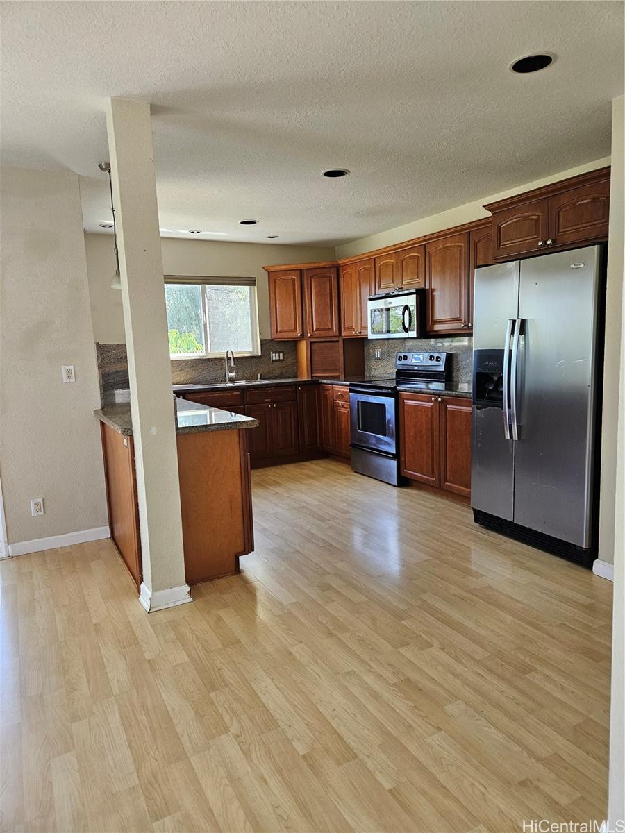 68-091 Au Street Waialua - Rental - photo 3 of 8