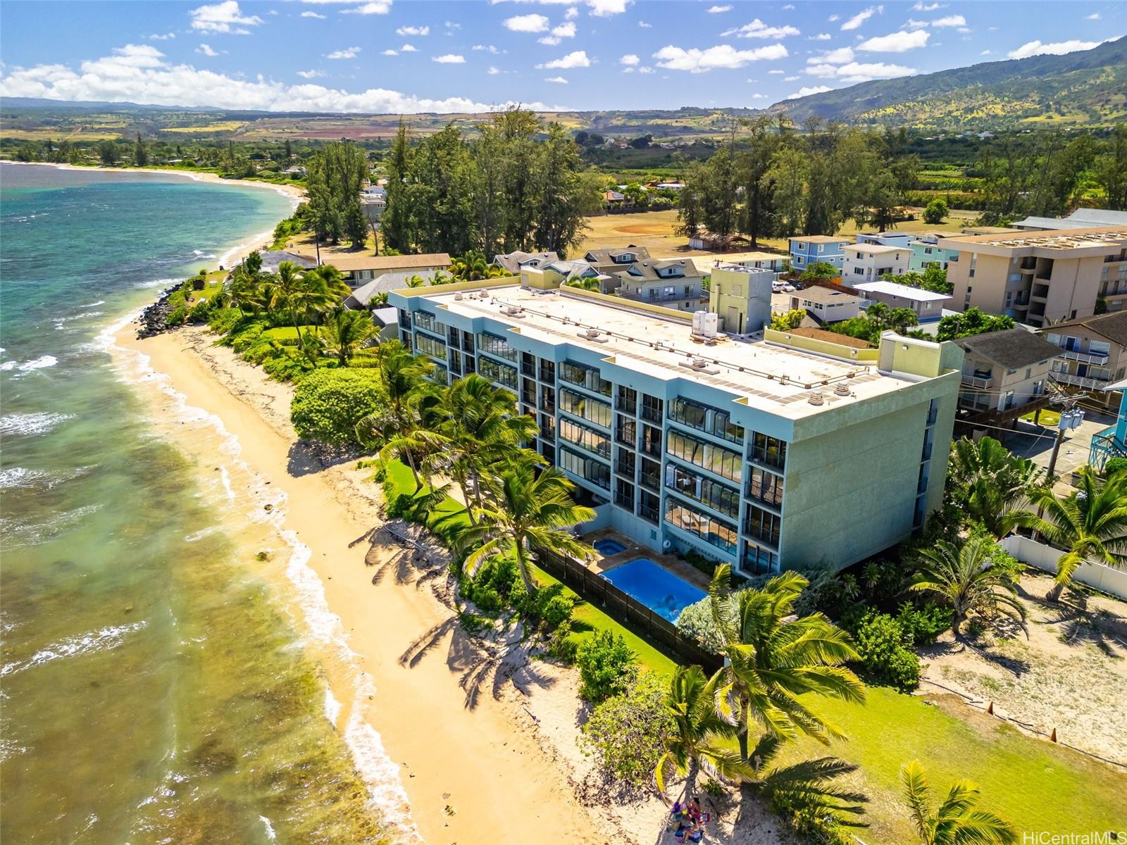 Sunset Shores condo # 303, Waialua, Hawaii - photo 2 of 25