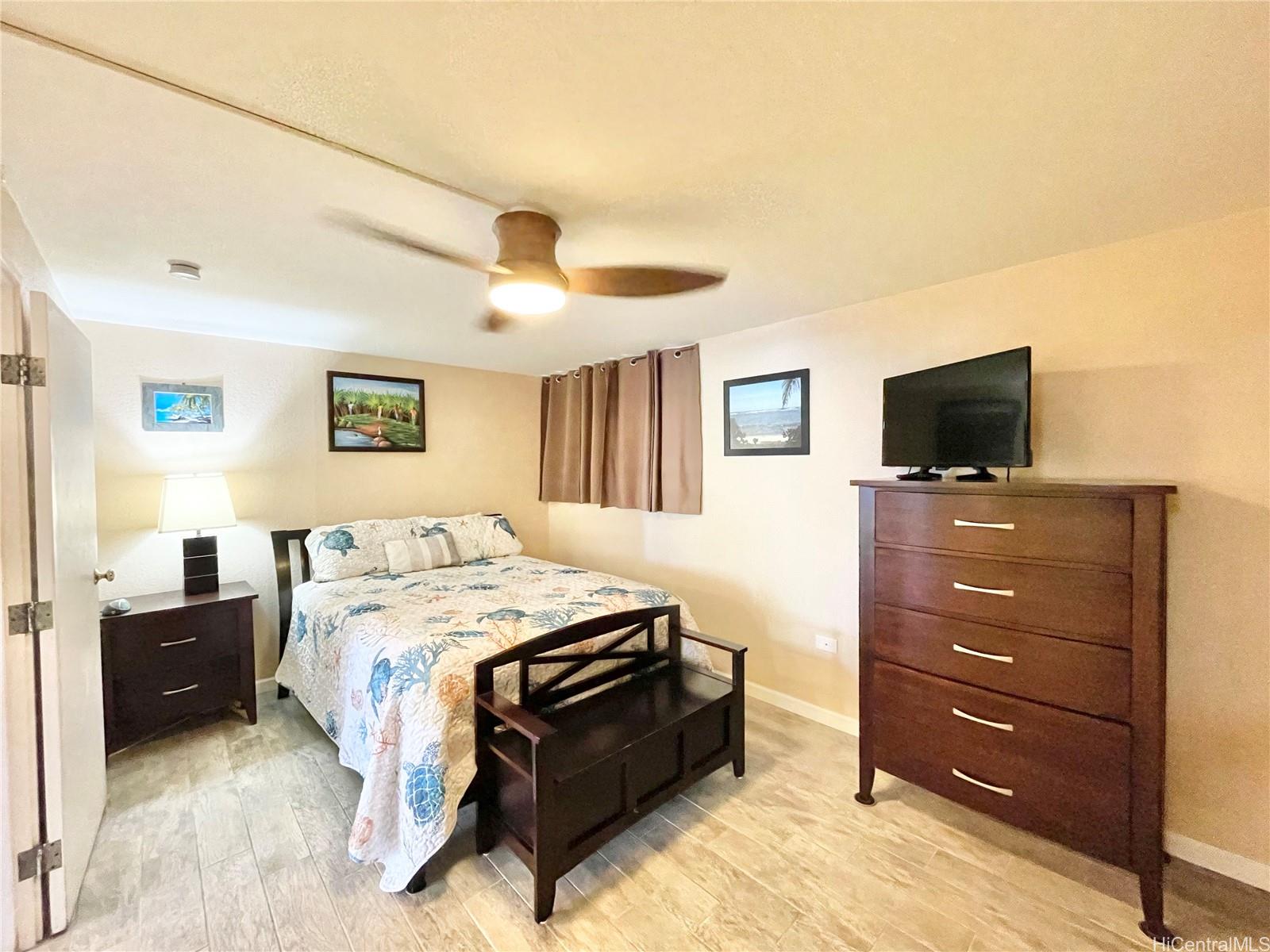 Sunset Shores condo # 403, Waialua, Hawaii - photo 11 of 17