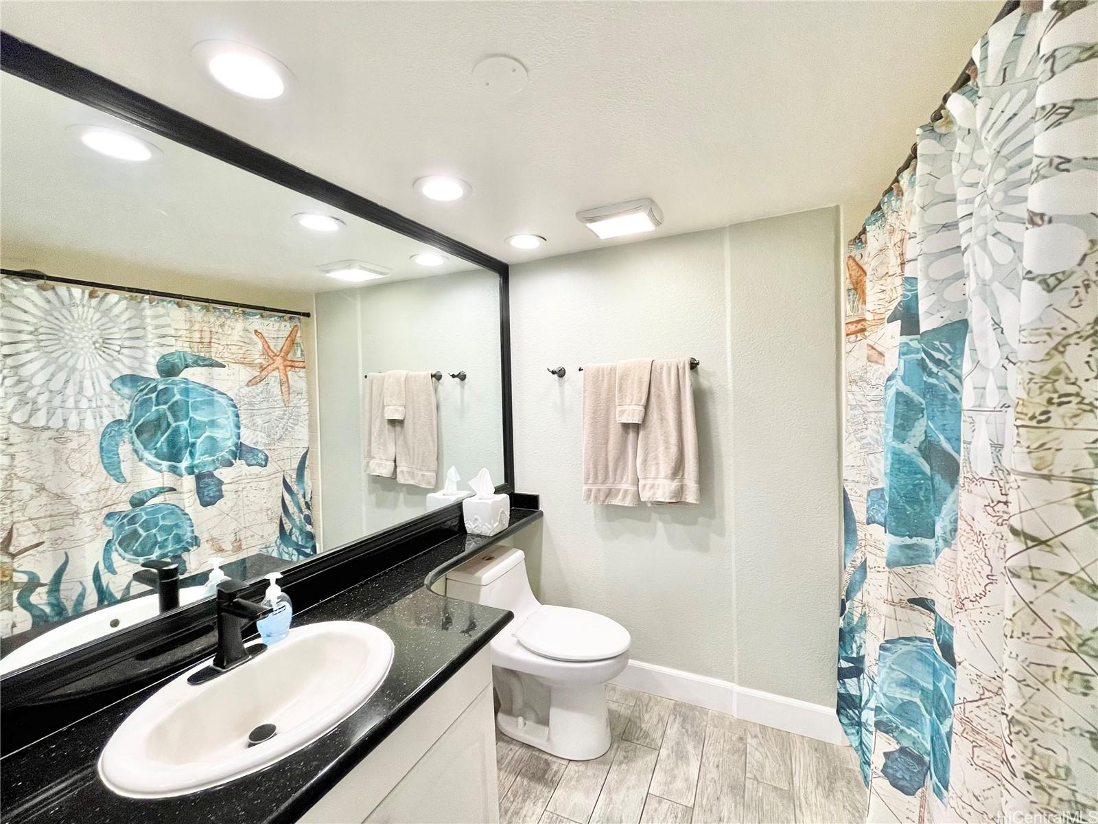 Sunset Shores condo # 403, Waialua, Hawaii - photo 15 of 17