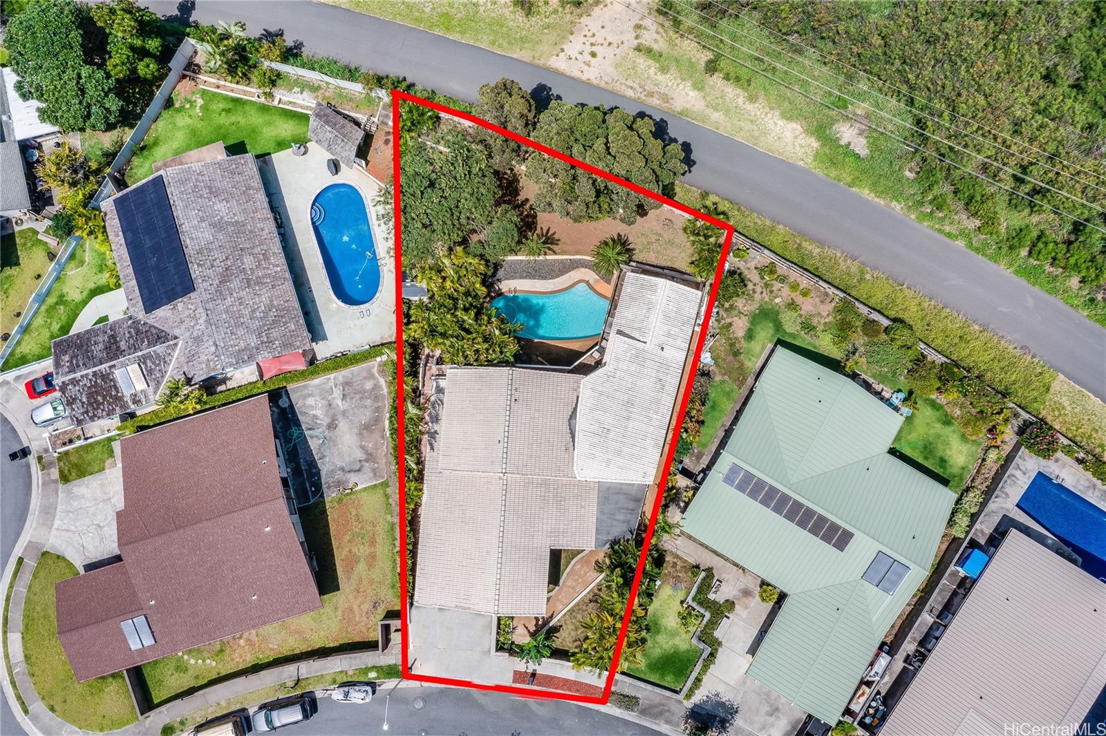 6815  Niumalu Loop Mariners Cove, Hawaii Kai home - photo 20 of 22
