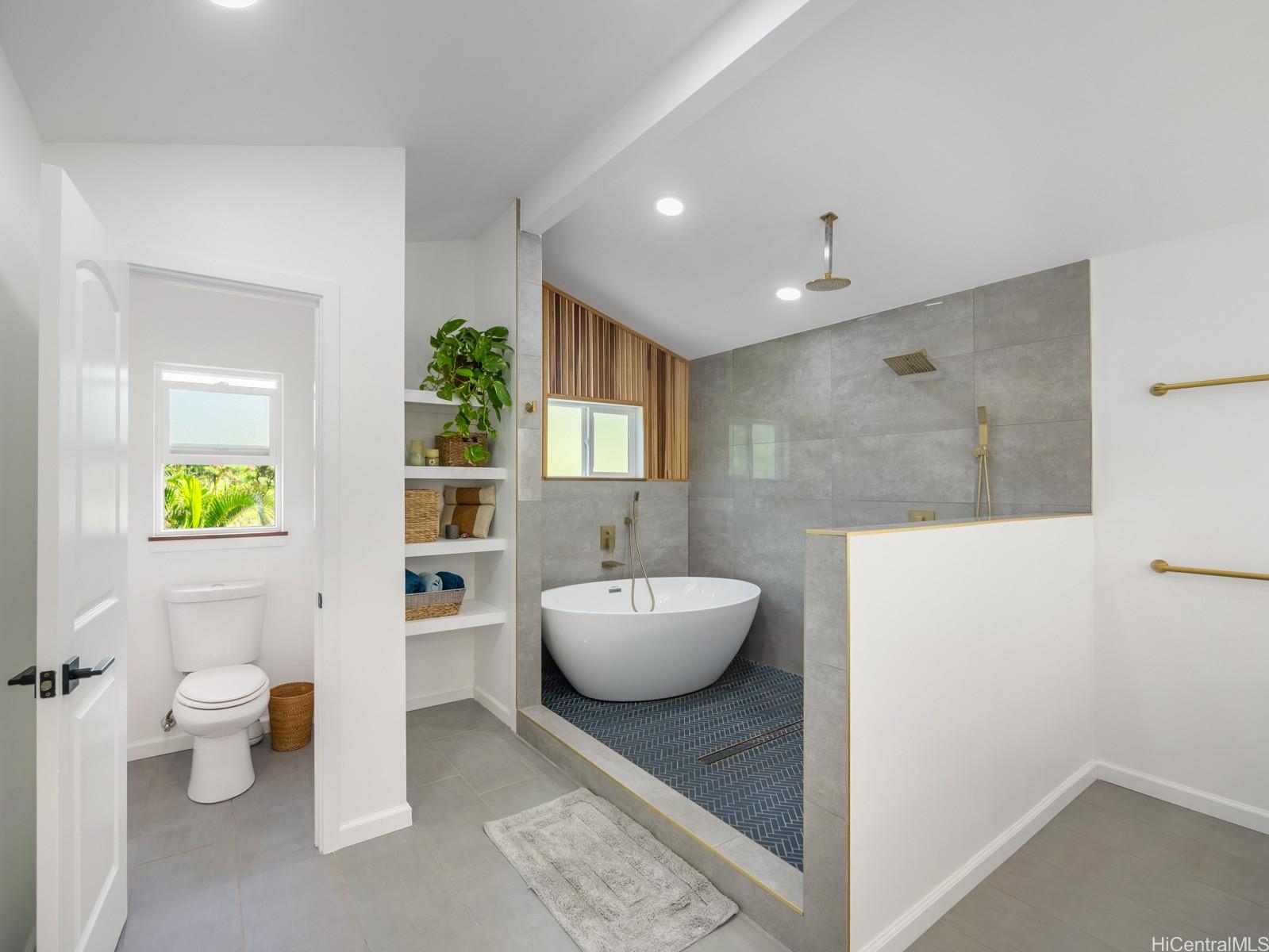 6815  Niumalu Loop Mariners Cove, Hawaii Kai home - photo 20 of 25