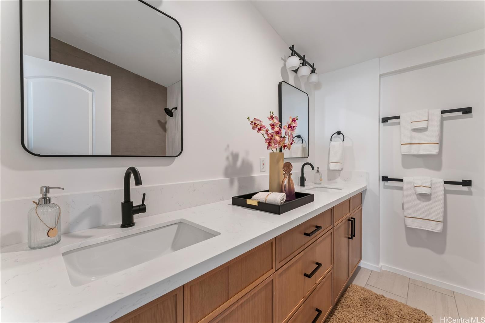 683  Hoomoana Street Pearl City-upper, PearlCity home - photo 8 of 23