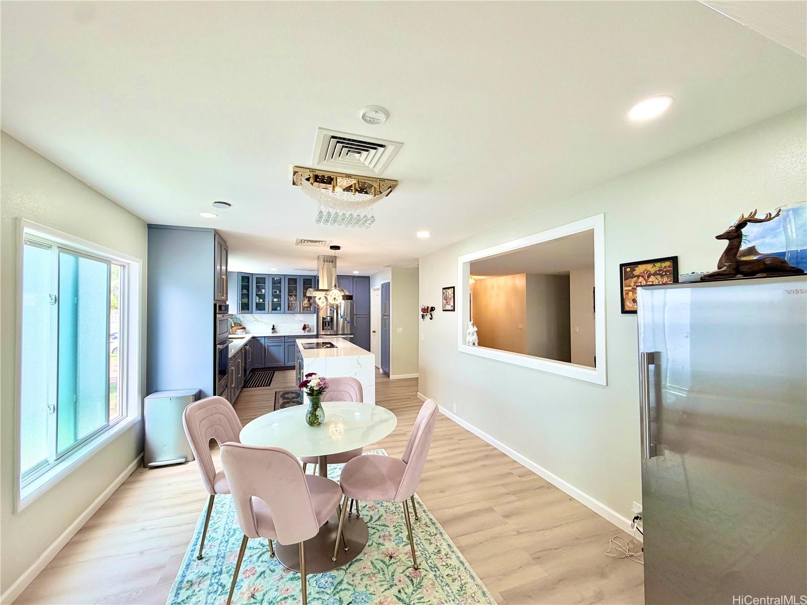 685  Kealahou Street Kalama Valley, Hawaii Kai home - photo 15 of 24